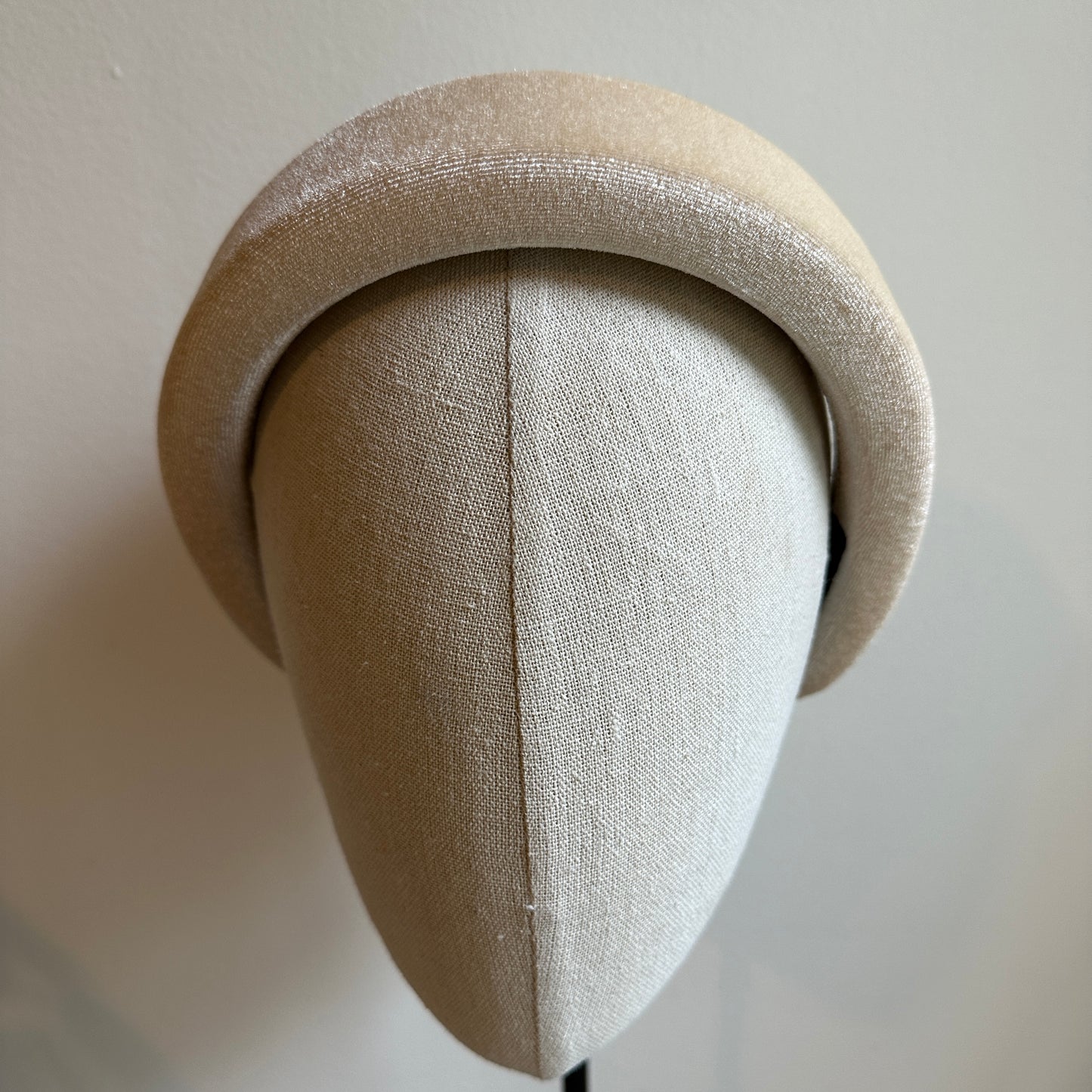 PADDED headband - velvet cream